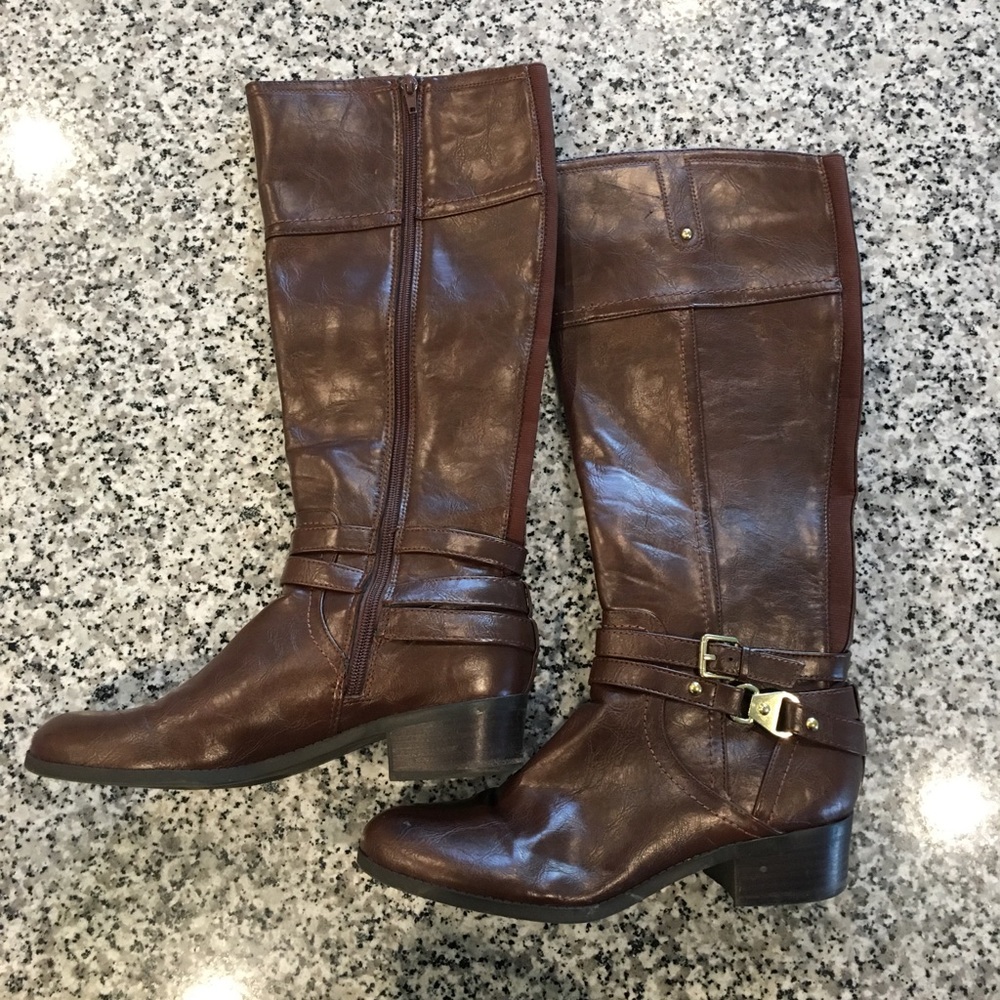 Brown Unisa riding boots. Excellent condition!